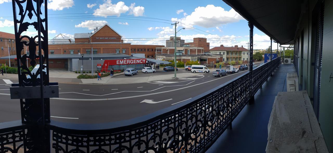 The Family Hotel Maitland Exterior photo